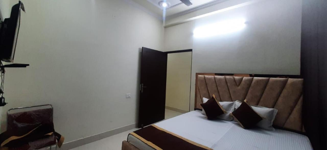 Hotel The Bird Dehradun Ngoại thất bức ảnh