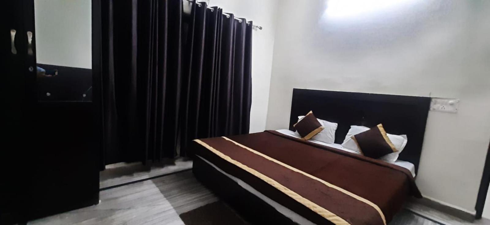 Hotel The Bird Dehradun Ngoại thất bức ảnh
